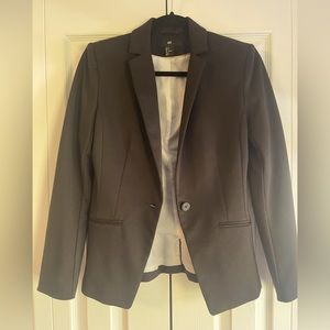 H&M black blazer! Size 4. Lightly used